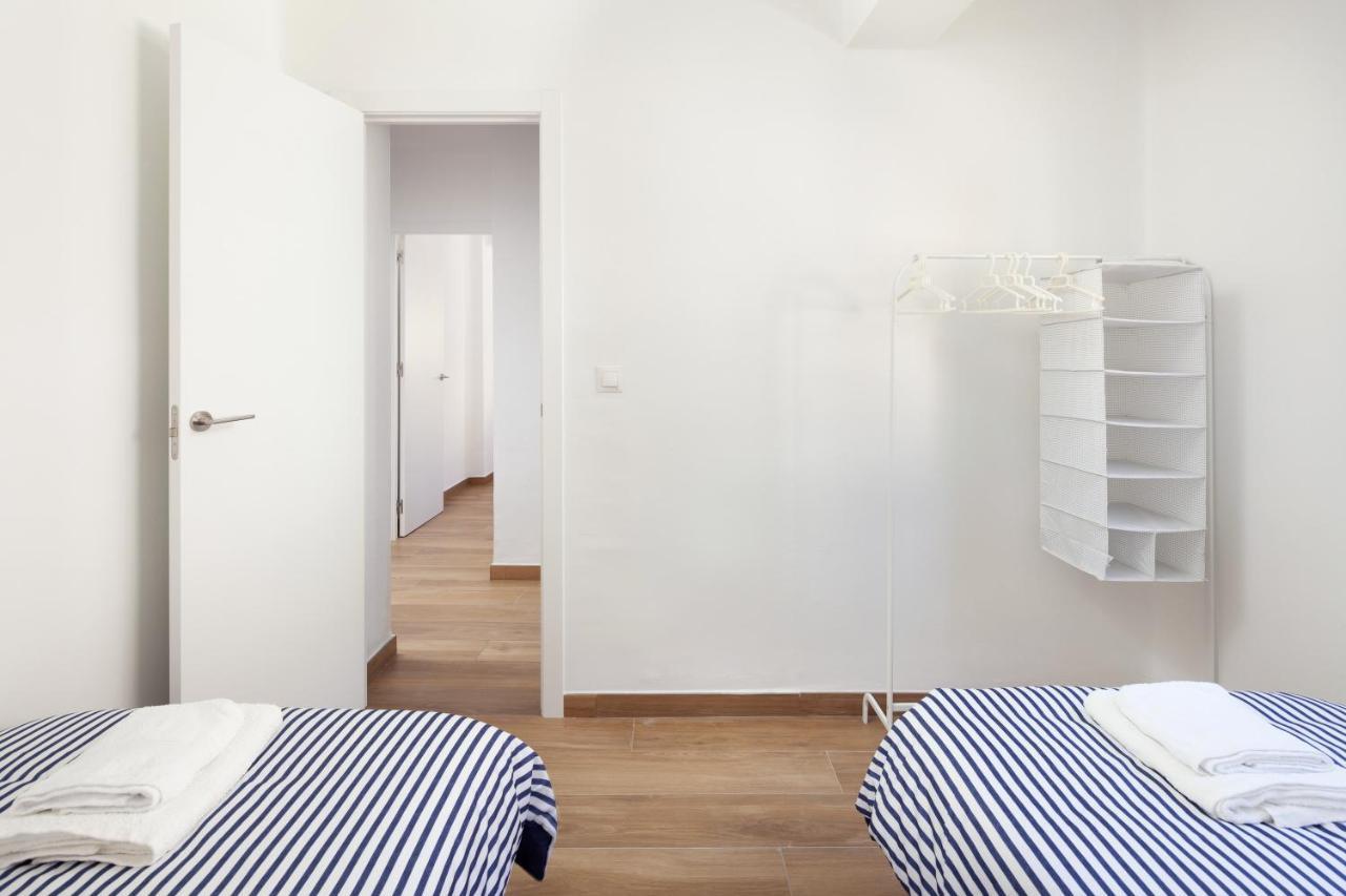 Apartamento Nuria Торре-дель-Мар Экстерьер фото